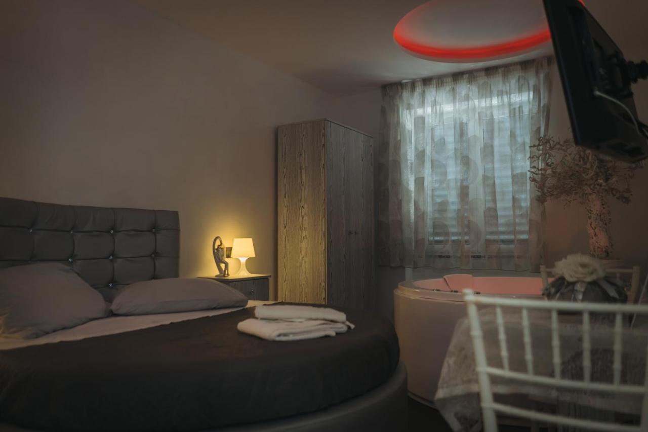 Dl Luxury B&B Napels Kamer foto